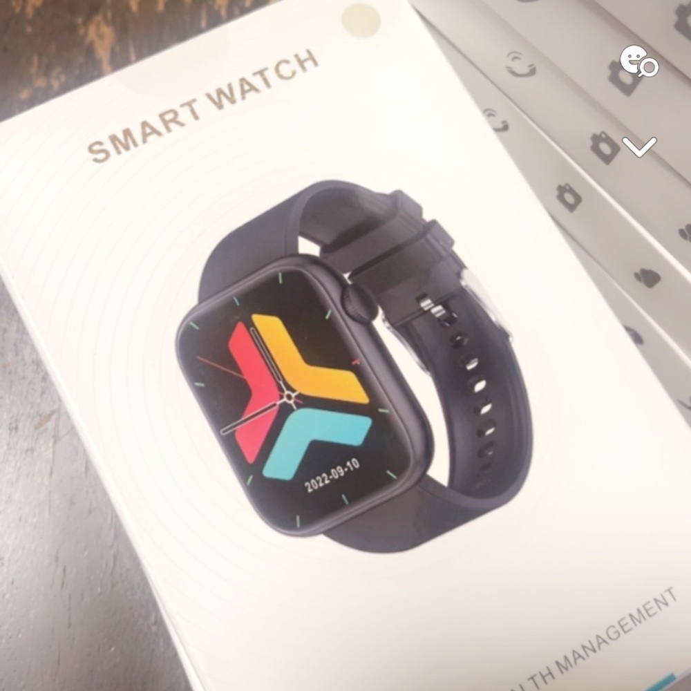 The best smart watch it has Bluetooth on also you can call and text
